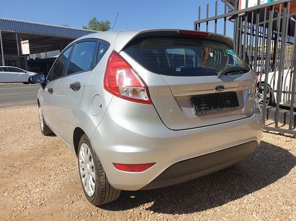 2016 Ford Fiesta 1.4 Ambiente pictures