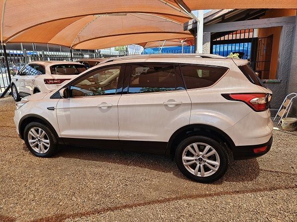 2019 Ford Kuga Ecoboost 1.5i Ambiente pictures