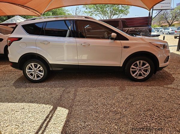 2019 Ford Kuga Ecoboost 1.5i Ambiente pictures
