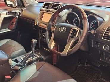 2016 Toyota Prado 3.0 VX 7 Seater pictures