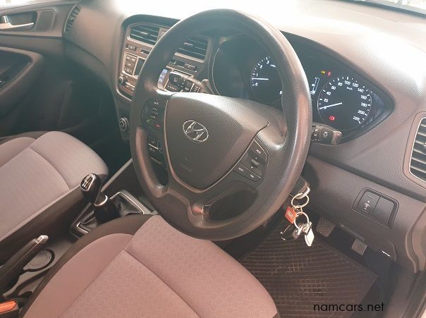 2015 Hyundai i20 Glide pictures