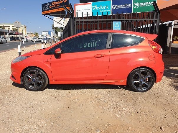 2014 Ford Fiesta ST pictures